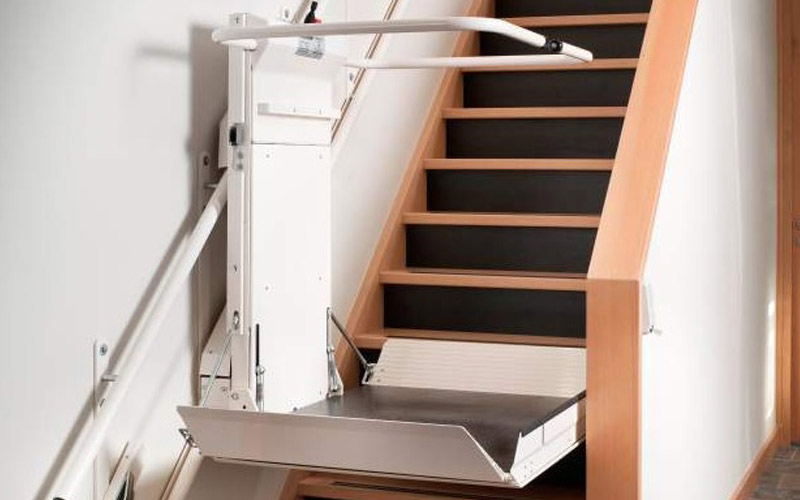 PLATFORMLIFT FOR STRAIGHT STAIRS